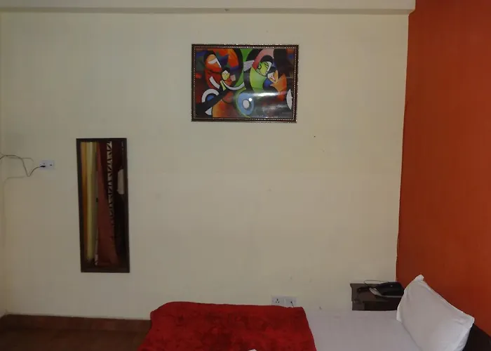 Hotel The Crown New Delhi